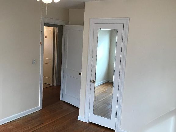 3rd image of 1112 Delmar Ave