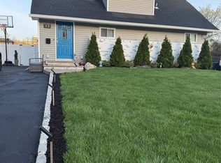 53 Hazelton Rd, Yonkers, NY 10710