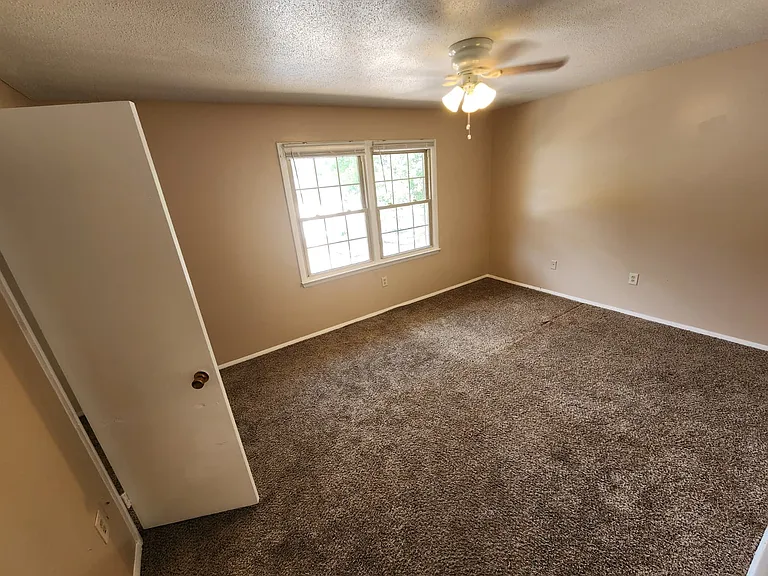 6526 White Horse Rd #4C — Photo 40