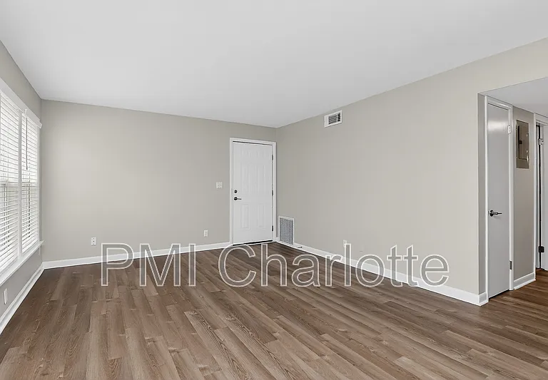 831 McAlway Rd #8 — Photo 4