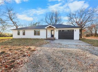 30710 Lookout Rd, Paola, KS 66071