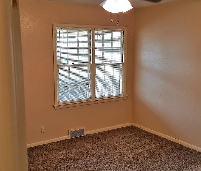 4709 N Virginia Ave — Photo 7