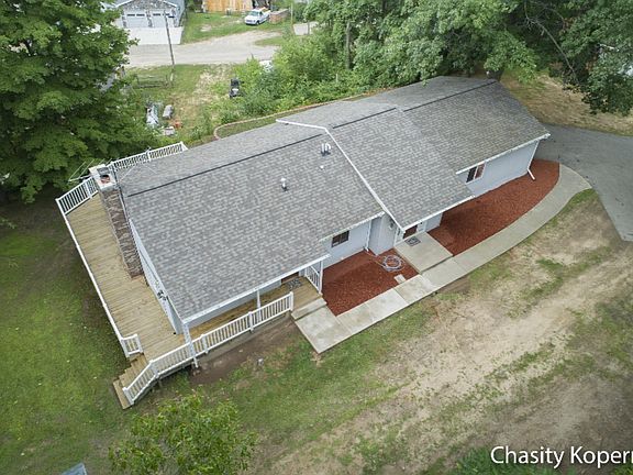 3rd image of 51 Lapan Dr