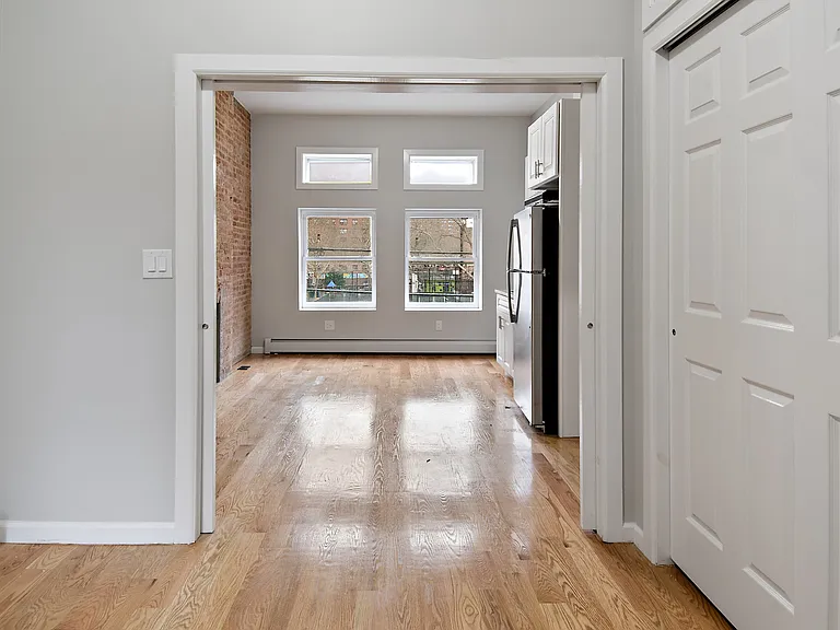 718 Union Ave #3 — Photo 8