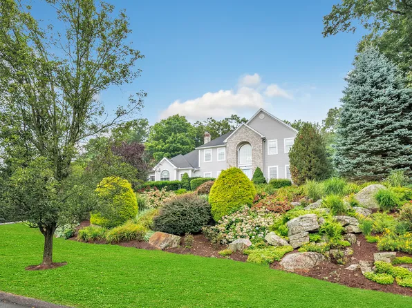 11 Balsam Circle, Shelton, CT 06484