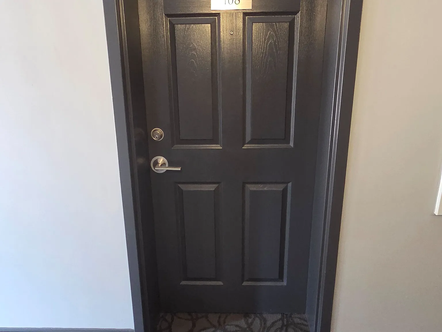 2 bed, $2,300 — Photo 3