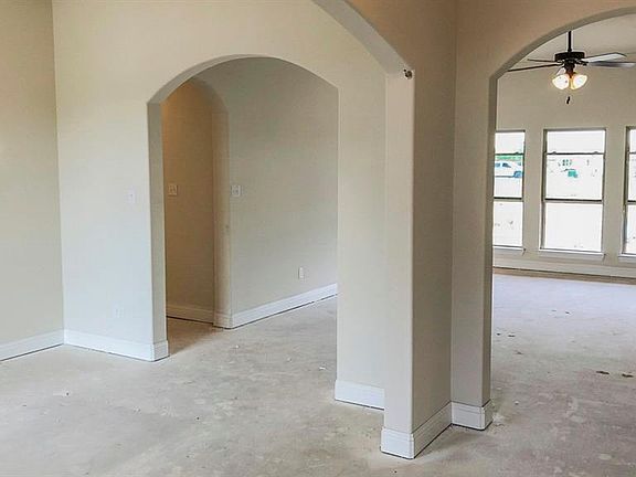 5th image of 3113 Guadalupe Dr