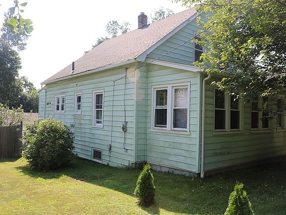 2nd image of 127 Frederick St