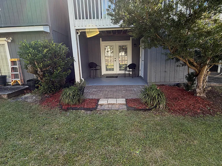 2 Court Dr #2 — Photo 25