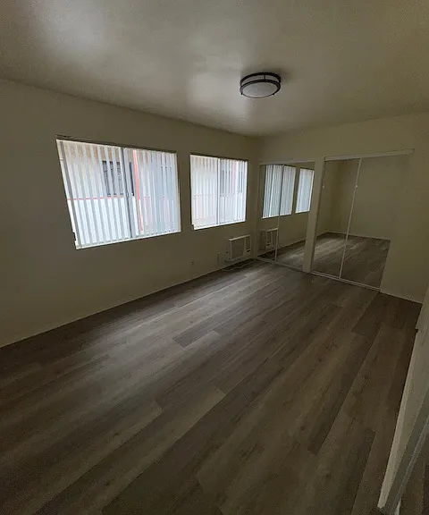 13750 Vanowen St #14 — Photo 5