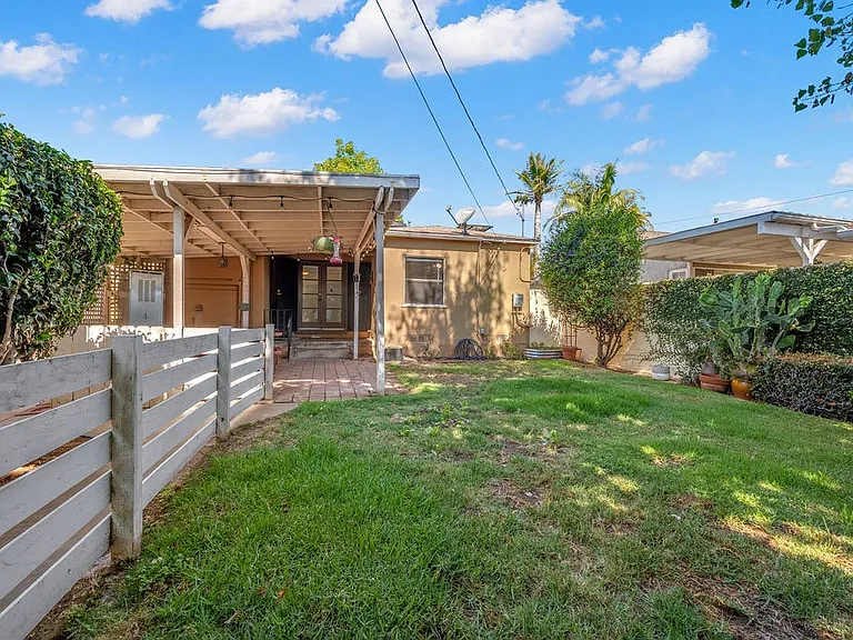 4735 Valencia Dr #FRONT — Photo 23