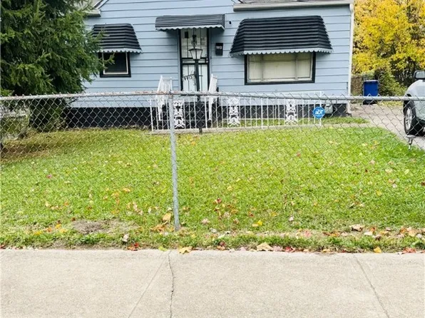 9913 Sandusky Ave, Cleveland, OH 44105