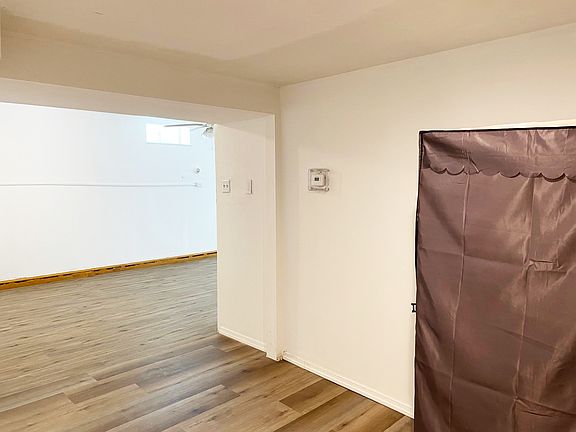 5th image of 23 Ashford Ave APT 1