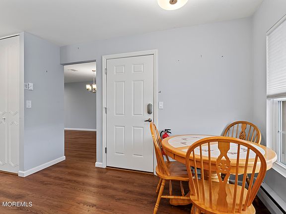 5th image of 993 Argyll Circle Unit B