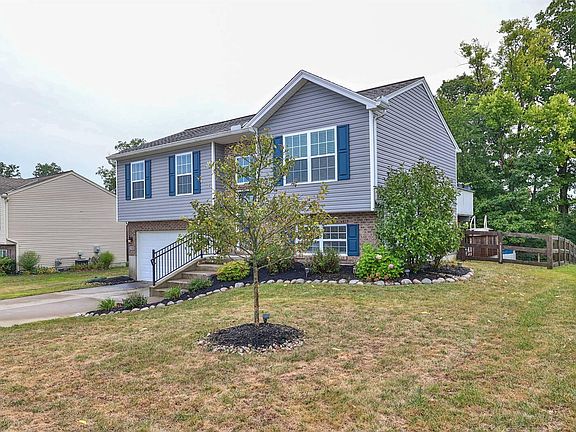 2nd image of 1128 Gemstone Pointe Dr