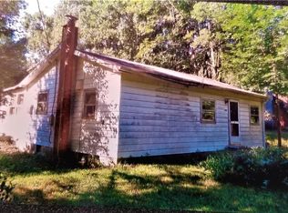 205 Hoffman Rd, Wind Gap, PA 18091