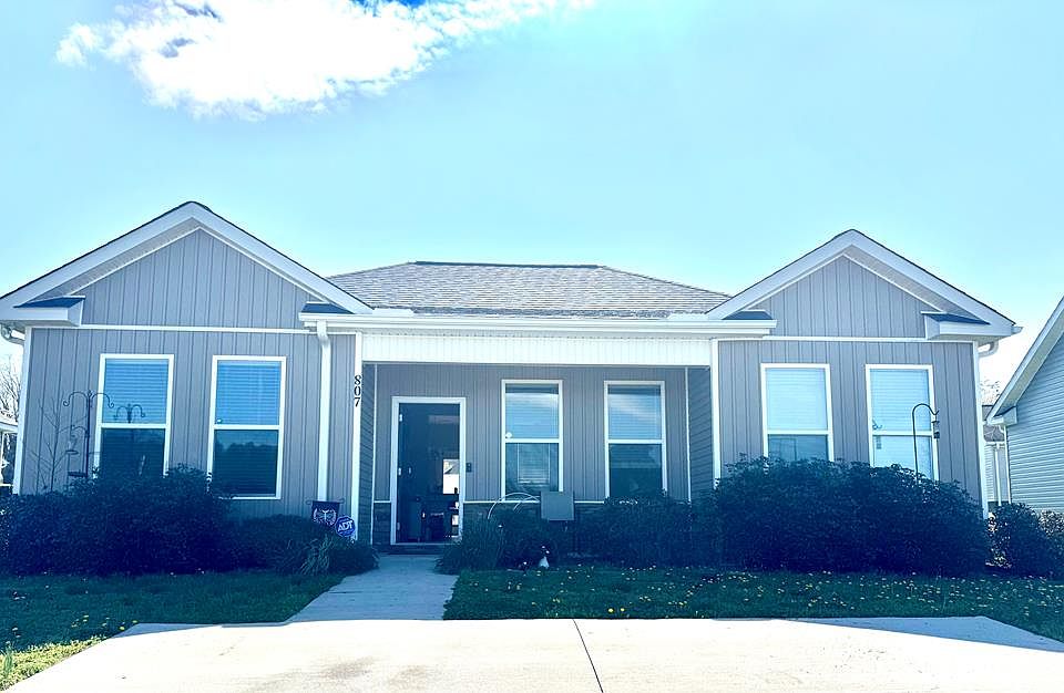 1st image of 807 Chace Ave