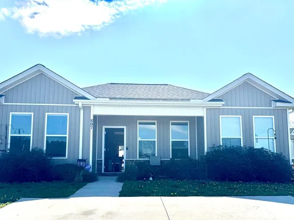 807 Chace Ave, Greenwood, SC 29646