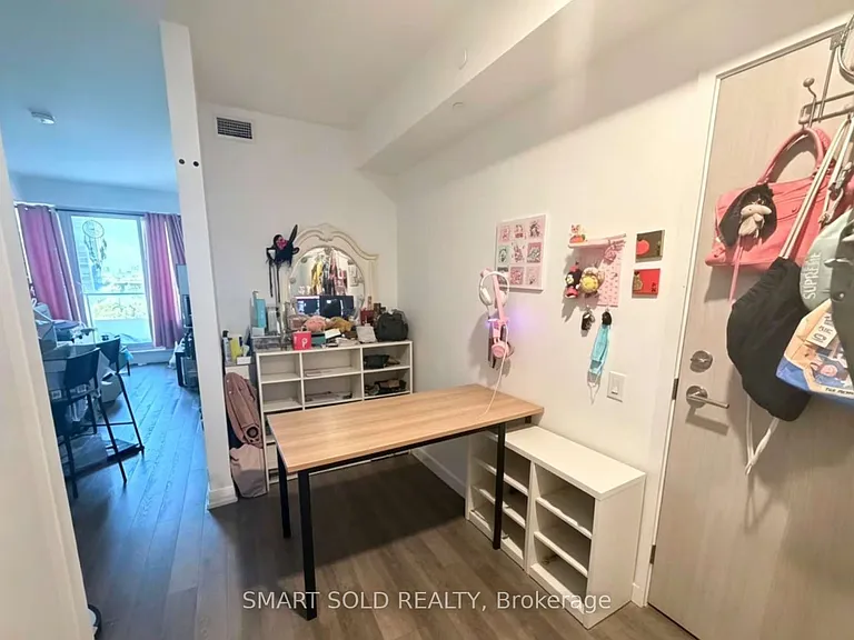 75 Canterbury Pl #1001 — Photo 4