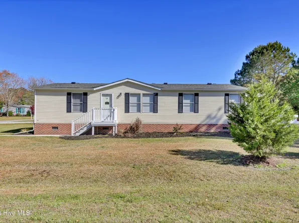 808 Topsail Greens Drive, Hampstead, NC 28443