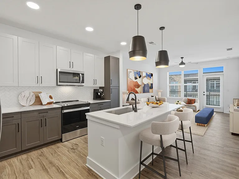 Cook inspired meal in this gourmet kitchen