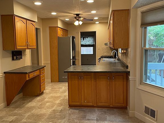 4th image of 1513 Sherwood Dr
