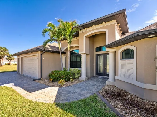 849 Rotonda Cir, Rotonda West, FL 33947