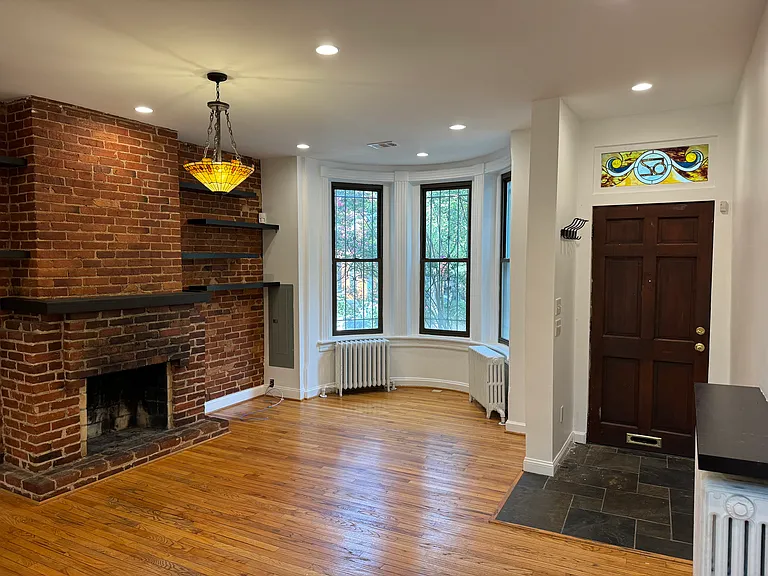 52 R St NW #A — Photo 6