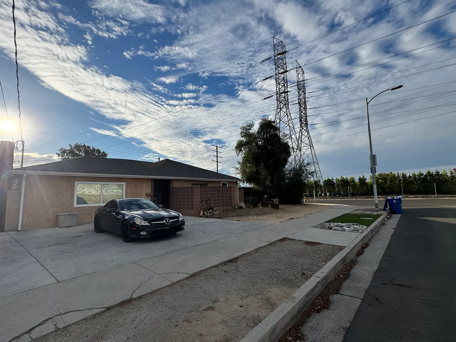 9287 Kewen Ave — Photo 1