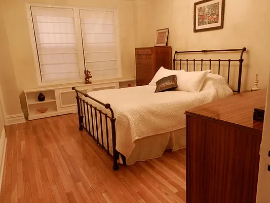 Sold by Real Direct | media 7