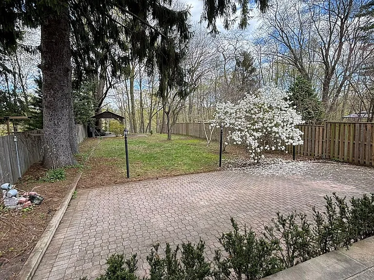 327A Beechgrove Dr — Photo 34