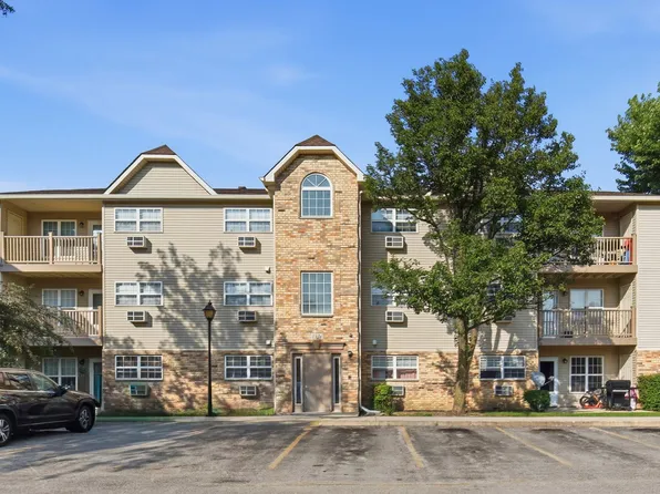 1524 W Sand Bar Ct Unit 1B, Round Lake Beach, IL 60073