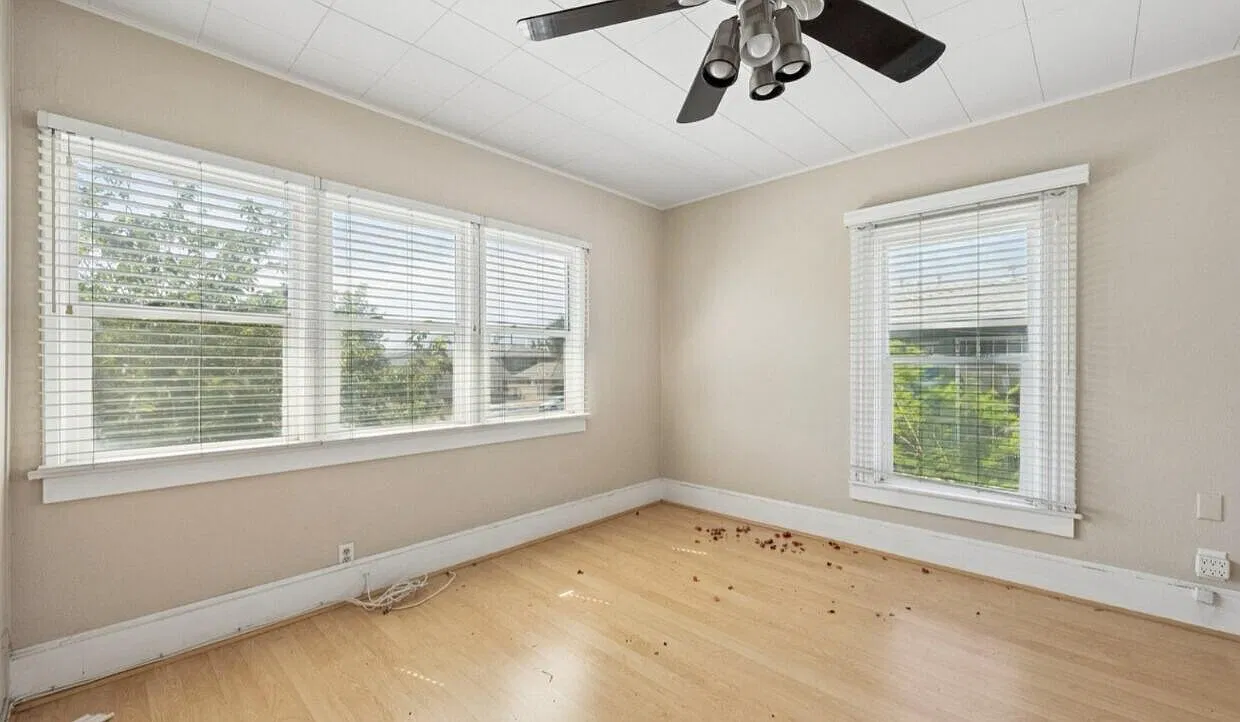 3 bed, 1030 sqft, $2,600 — Photo 4