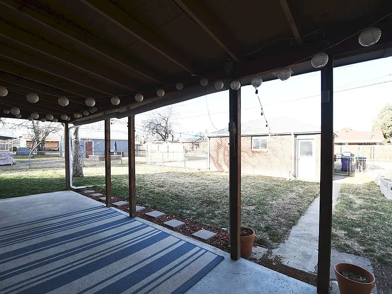 3025 Holly St — Photo 10