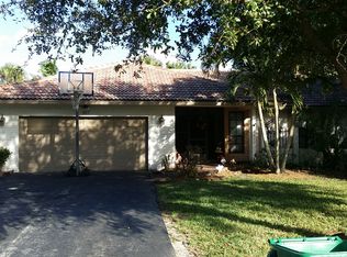 1677 NW 81st Ave, Coral Springs, FL 33071