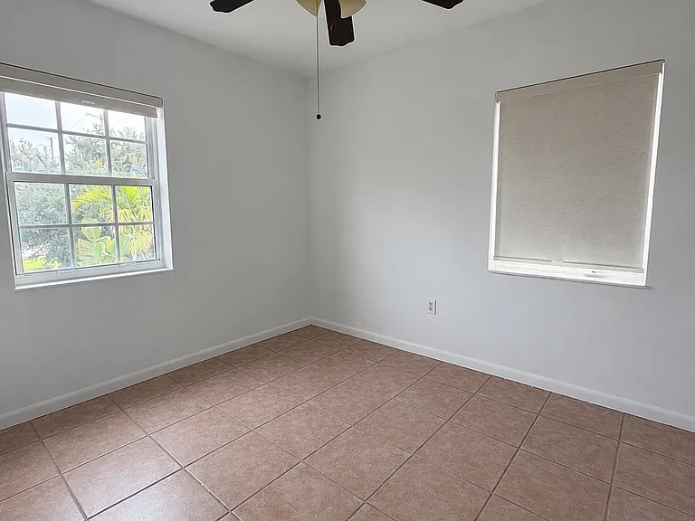 6203 SW 21st St — Photo 10