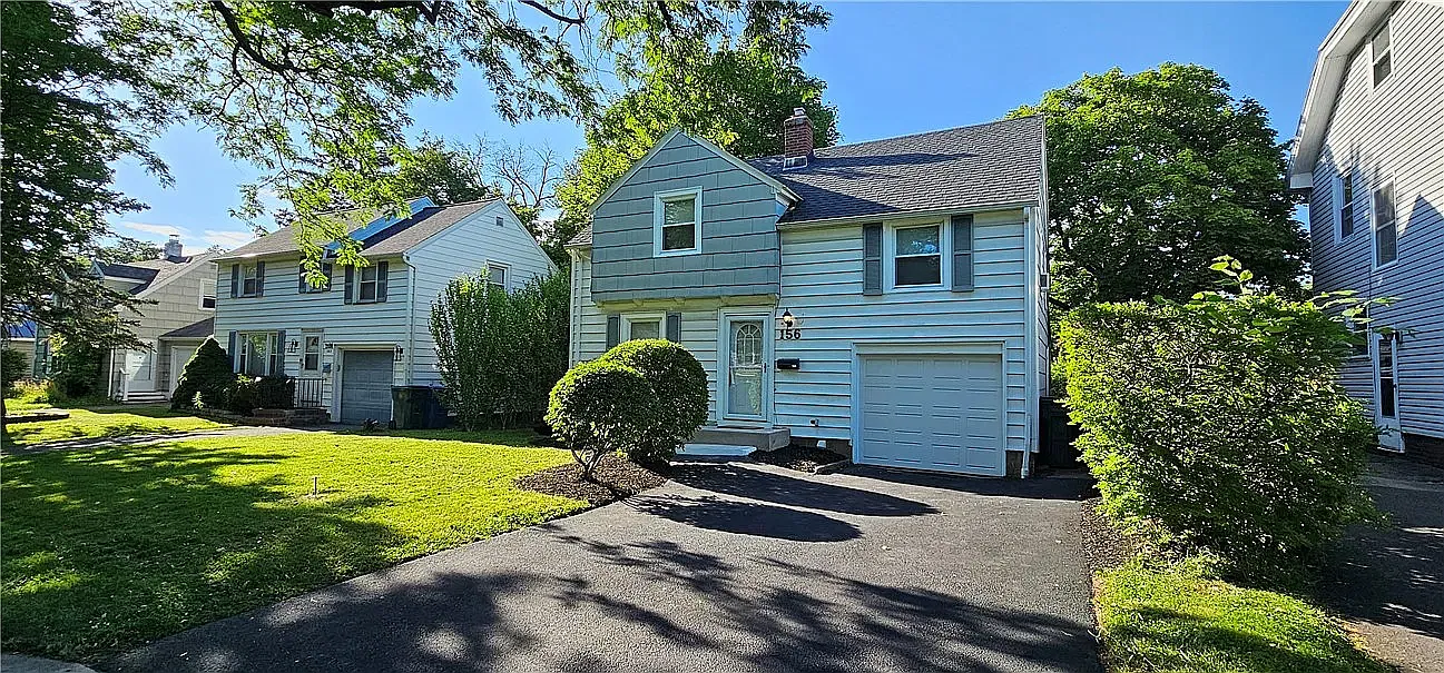 3 bed, 1342 sqft, $2,195 — Photo 1