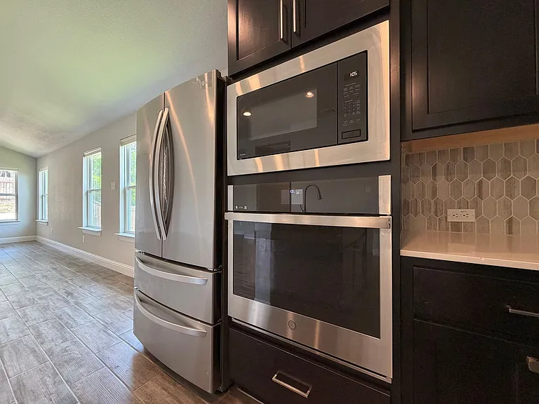 4300 Liberty Ln — Photo 13