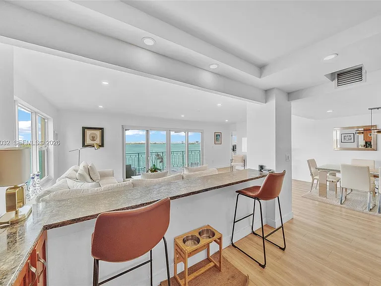 11111 Biscayne Blvd #5A — Photo 31