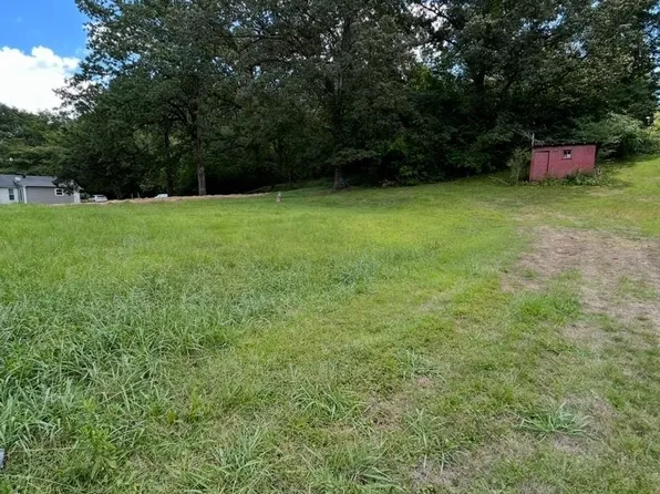 3585 Queenstown Rd, Trussville, AL 35173