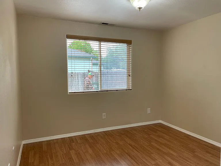 476 Teakwood Dr — Photo 18