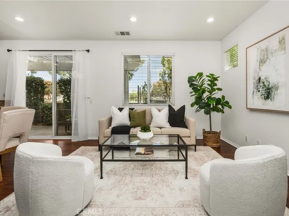 140 W Cork Tree Dr, Orange, CA 92865