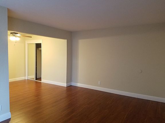 5th image of 475 Redwood Ave APT 15