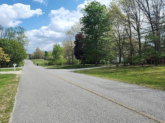 4th image of 125 Bent Tree Dr