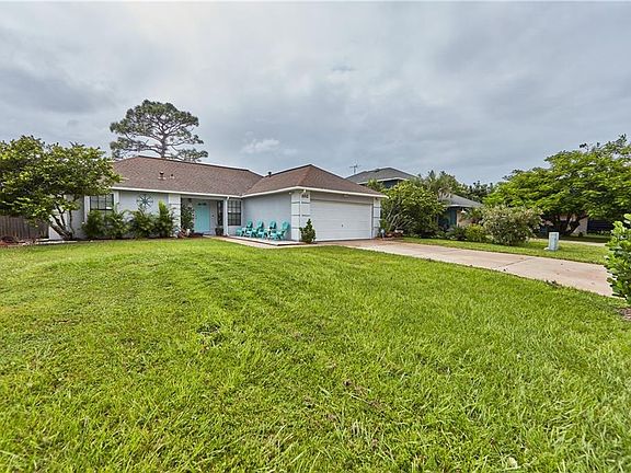 3rd image of 102 Candlewood Ct