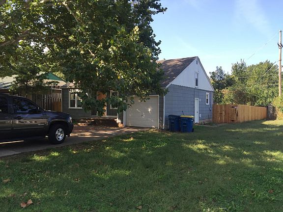 3rd image of 702 S McDonald St