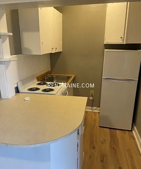 378 Hammond St #3 — Photo 3