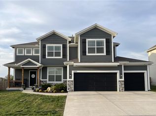 28500 W 161st Ter, Gardner, KS 66030