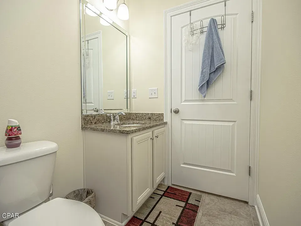 213 Shoreview Dr