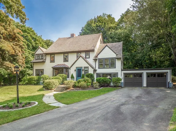 8 Riverview Drive, Norwalk, CT 06850